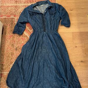 Vintage Silhouette Women's Denim Dress With Embroidered Sz M